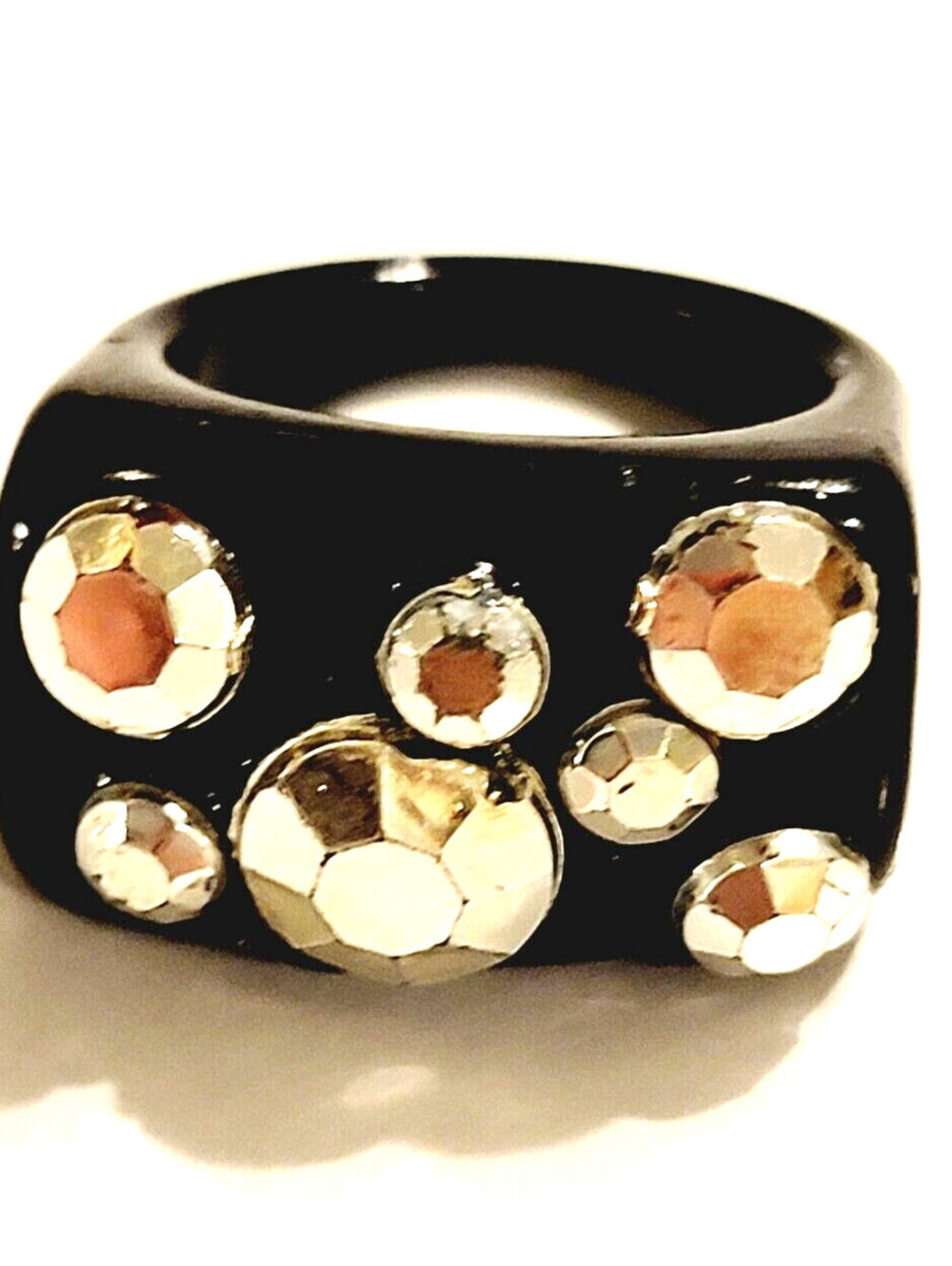 Vintage Black & Silver Lucite Ring Rectangle Size 6.5 MOD Jewelry r-2